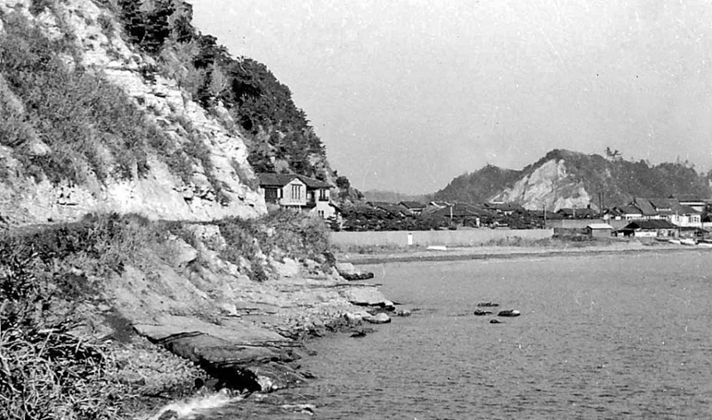逗子海岸を望む（昭和25年ごろ）
