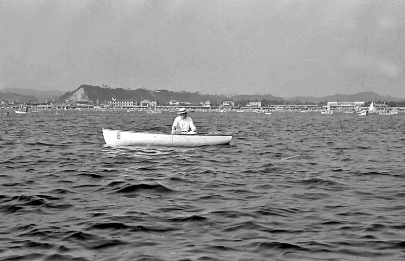 逗子湾沖で釣り（昭和20年代後半）