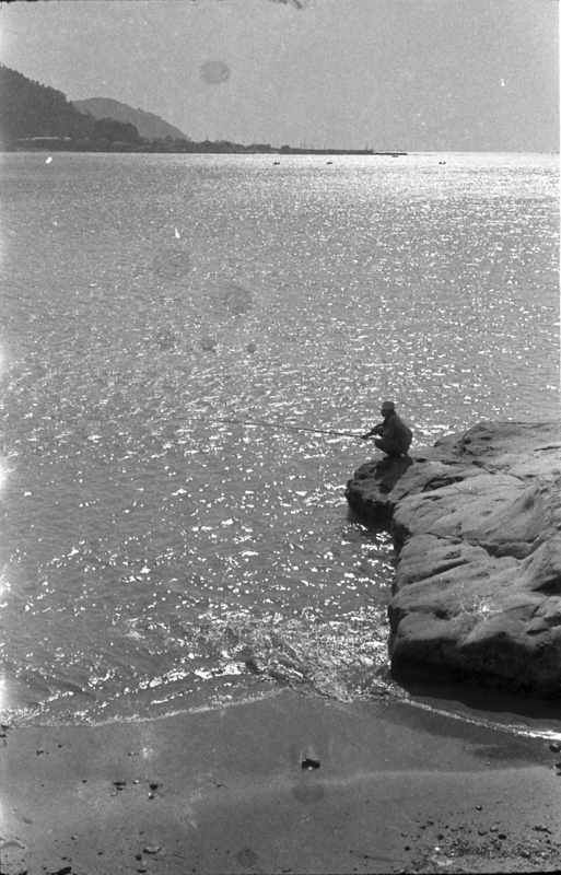 釣りを楽しむ人（昭和31年）