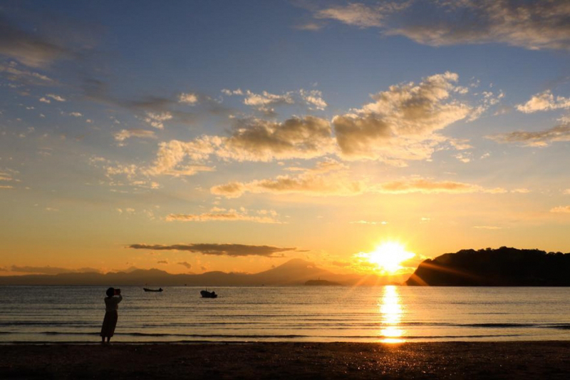逗子海岸の日没（平成31年）