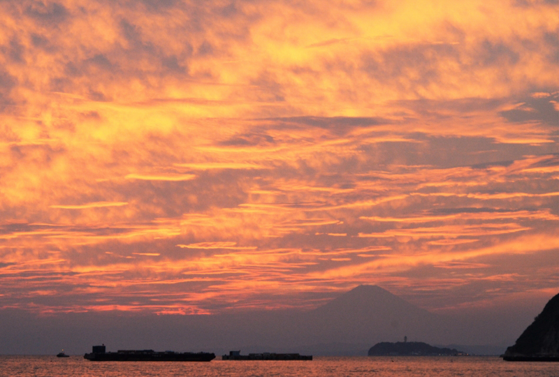 147　夕焼けの逗子海岸