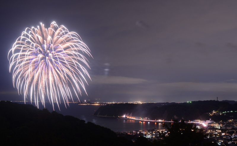 230　花火を見下ろして