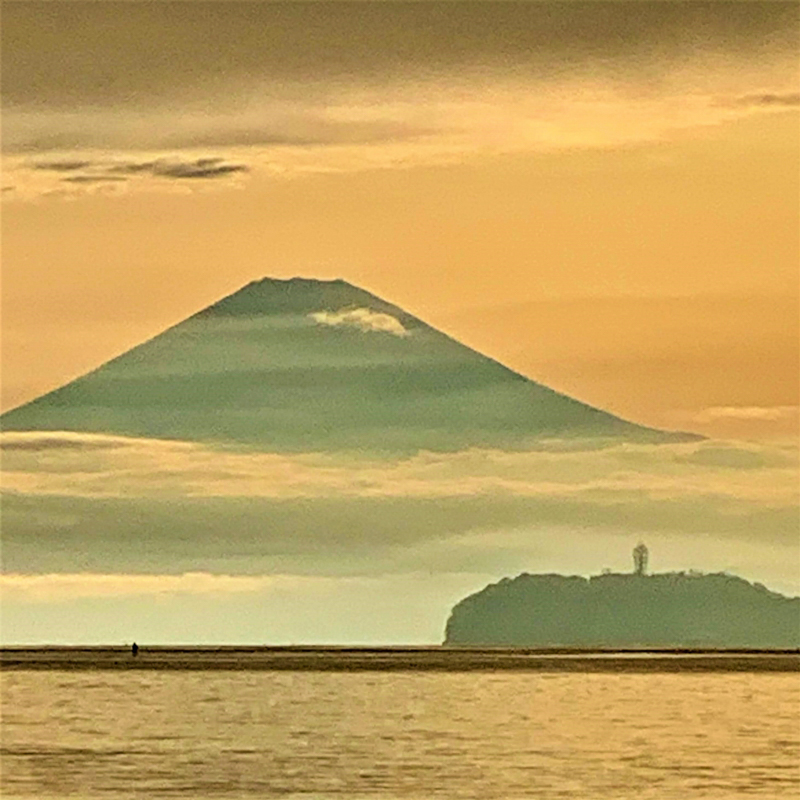 A-74　嵐の後、富士山